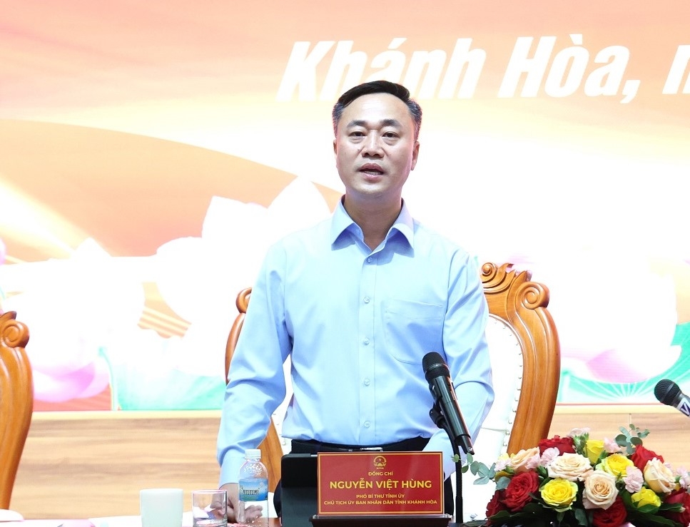 Chủ tịch UBND tỉnh Khánh Hòa yêu cầu cam kết tiến độ, tránh đăng ký giữ đất